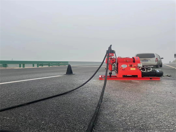 道里马路路基路面开裂下沉注浆加固灌浆